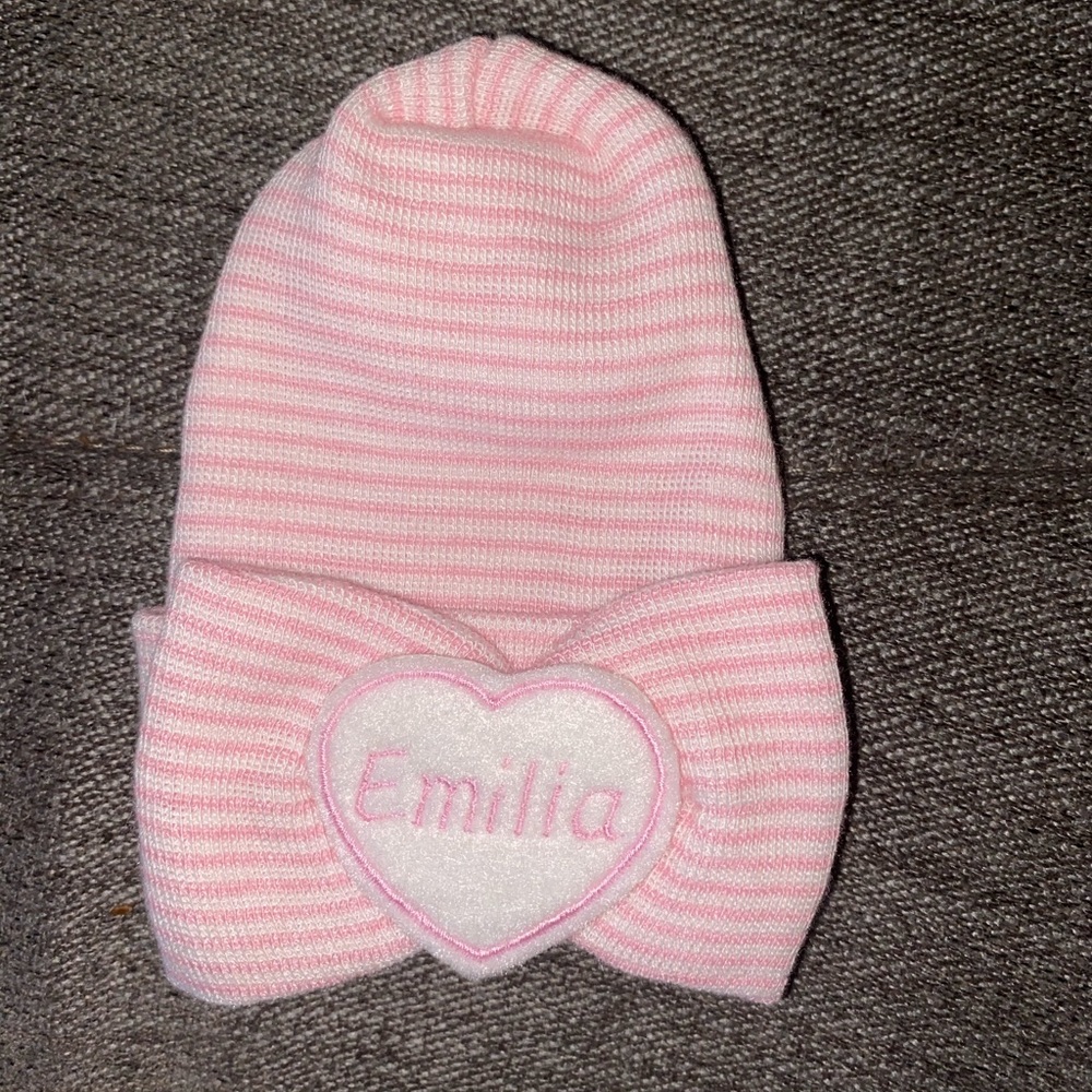 New born Emilia hat